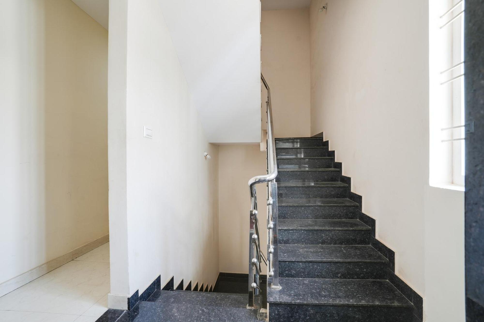 Super Hotel O Bangalore Near Reva Circle Formerly Cka Boarding Yelahanka Εξωτερικό φωτογραφία