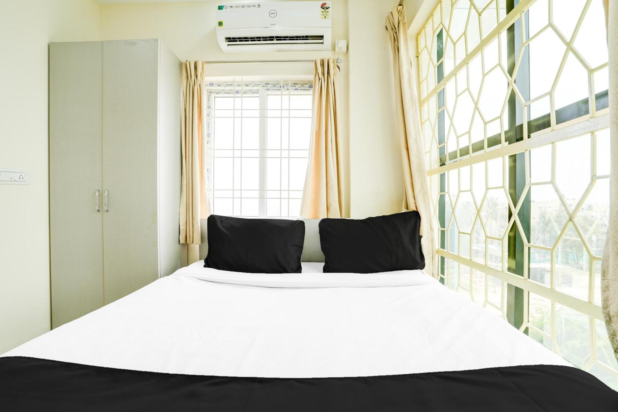 Super Hotel O Bangalore Near Reva Circle Formerly Cka Boarding Yelahanka Εξωτερικό φωτογραφία